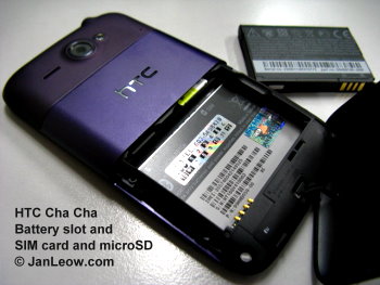 HTC Cha Cha battery slot